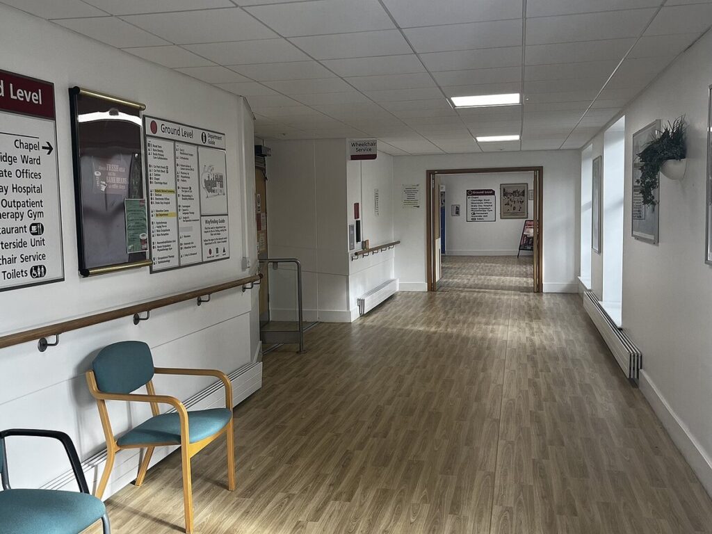 Corridor, Amersham Hospital - geograph.org.uk - 7628891